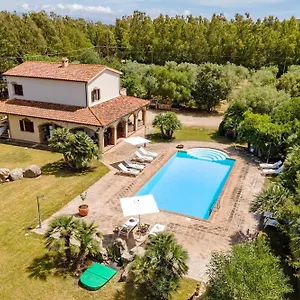 https://podere-monte-sixeri-il-borgo.in-sardinia.net