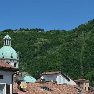 https://magnifico-appartamento-centro-como.it-lombardy.com